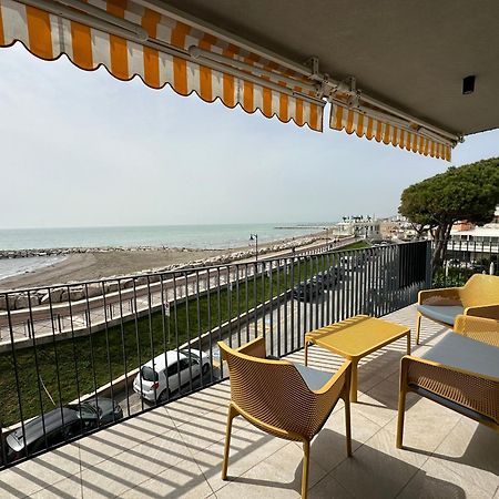 Nuovo Residence Serenissima Frontemare - Agenzia Cocal Caorle Luaran gambar