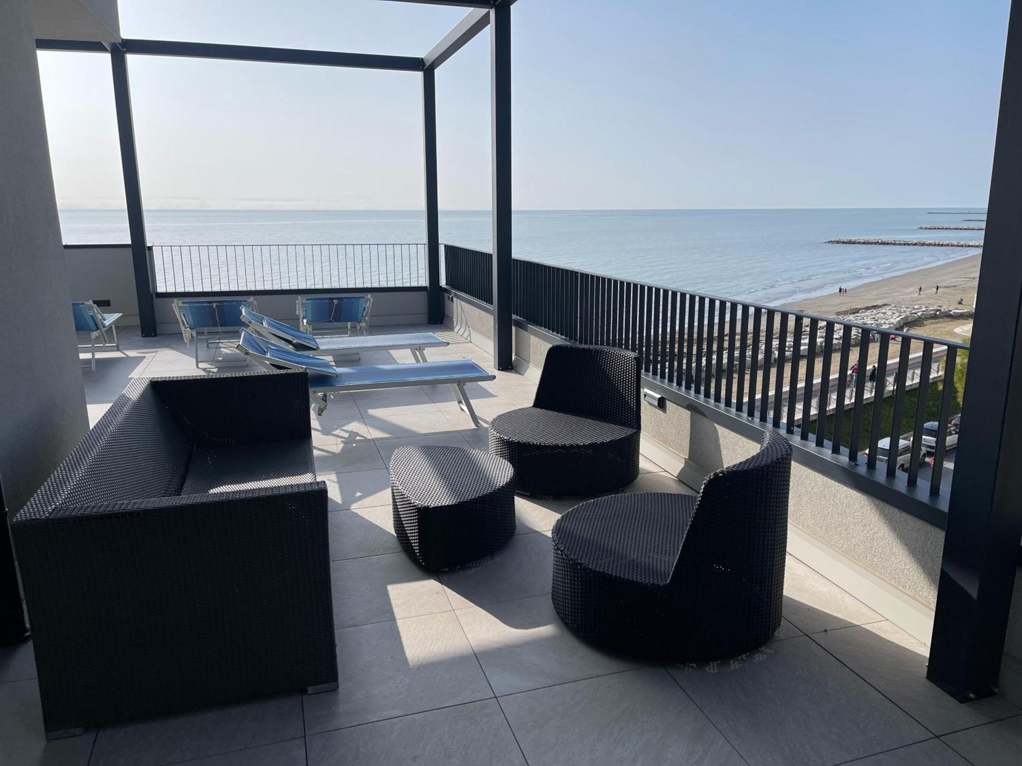 Nuovo Residence Serenissima Frontemare - Agenzia Cocal Caorle Luaran gambar