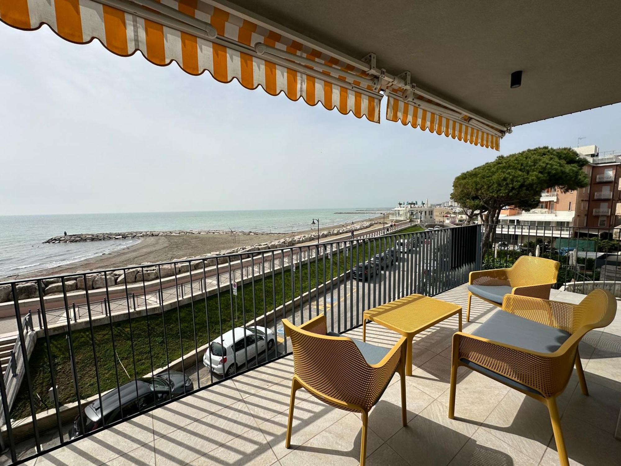 Nuovo Residence Serenissima Frontemare - Agenzia Cocal Caorle Luaran gambar